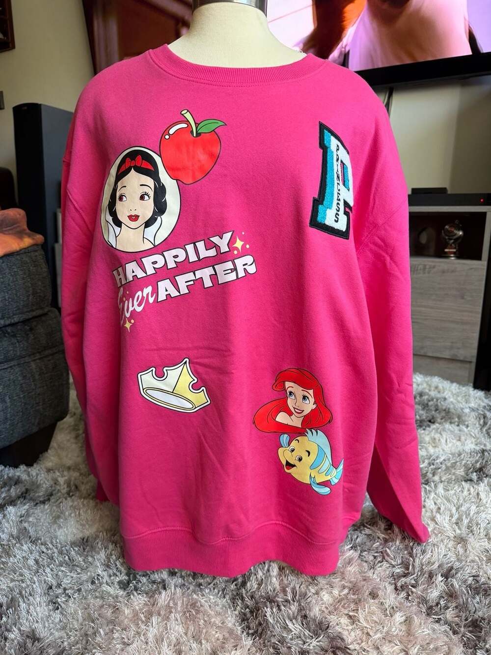 Disney 100 Princess Sweatshirt Size XL Pink Happily Ever After